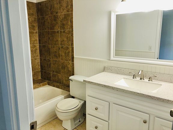 4th image of 2719 Stratford Dr