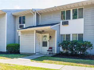 5 Ruth Ct, Middletown, NY 10940