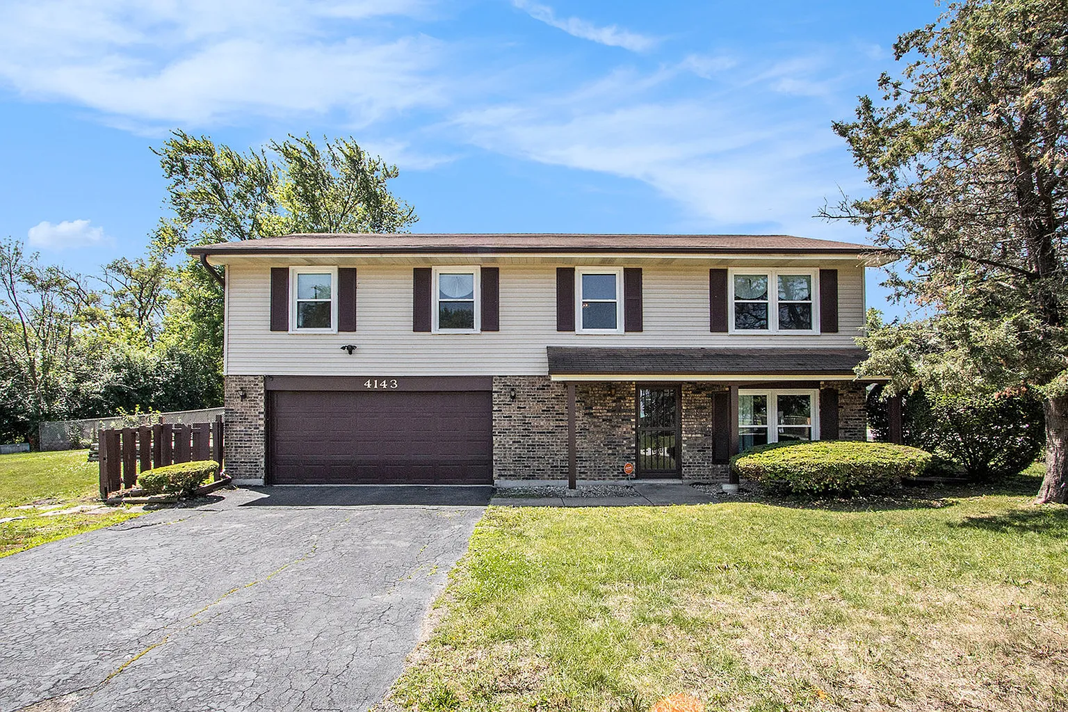4143 175th Pl photo 1