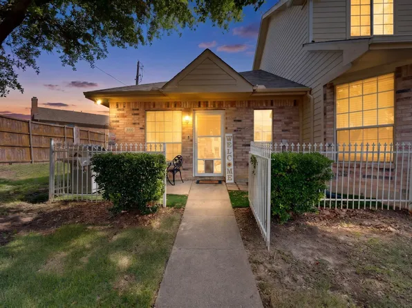 3910 Brandon Park Dr, Garland, TX 75044