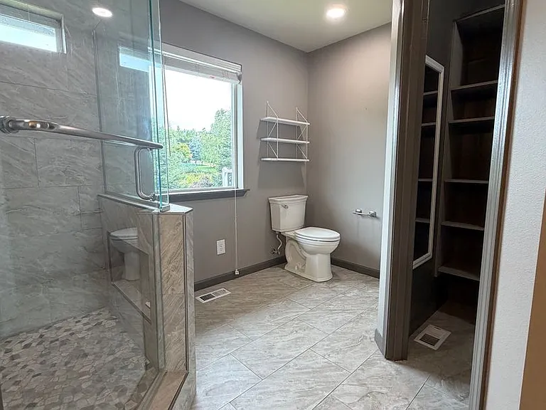 2581 NE Noble Loop — Photo 13