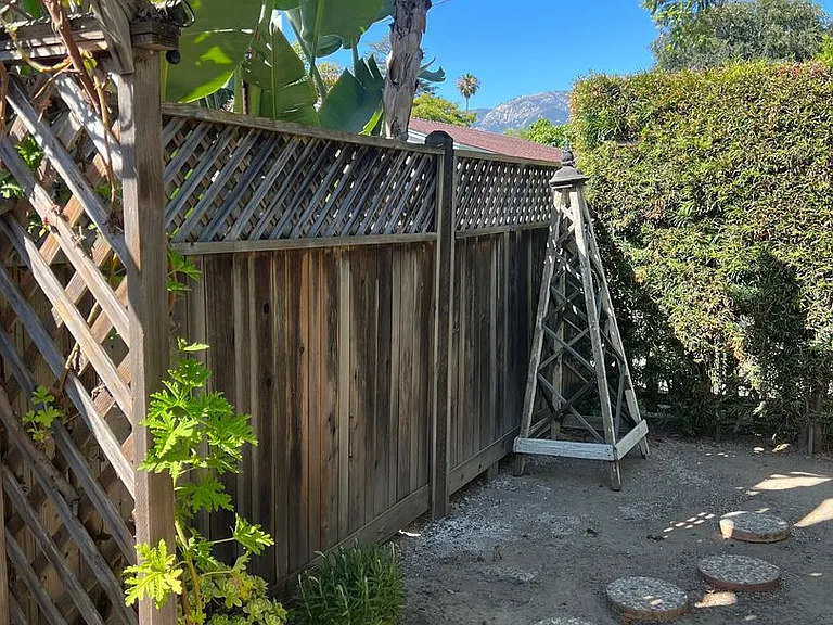 820 W Mission St — Photo 26