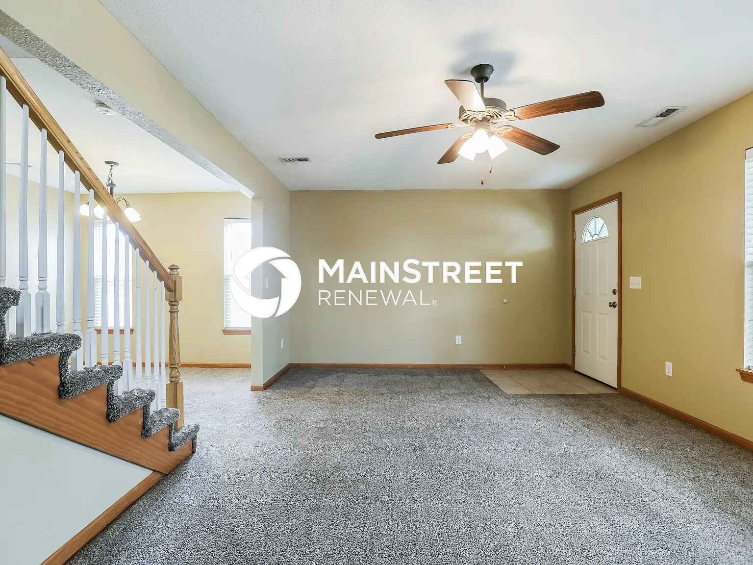411 NE Wolf Creek Dr — Photo 4