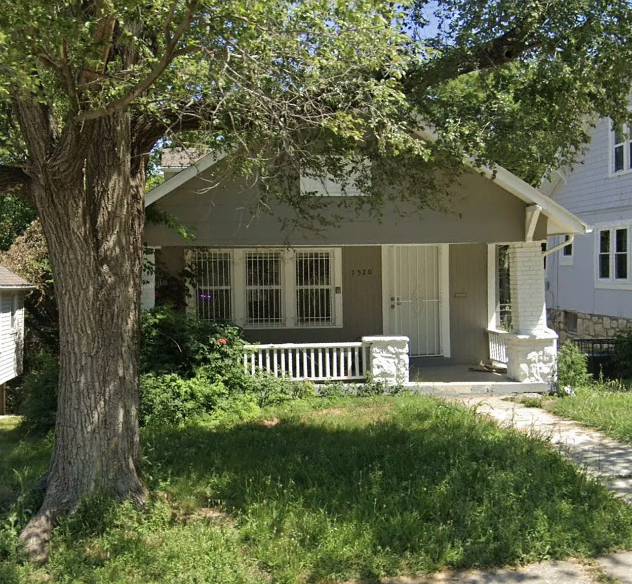 3 bed, 1.0 bath, 1036 sqft, $1,697 — Photo 1