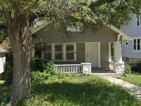 1520 E 50th Ter, Kansas City, MO 64110