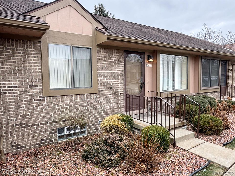1st image of 27687 Trailbrooke Cir