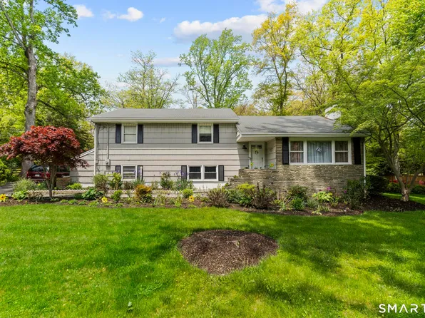 21 Redcoat Road, Norwalk, CT 06850