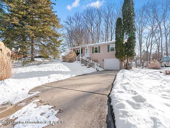 2nd image of 2230 Hamelon St