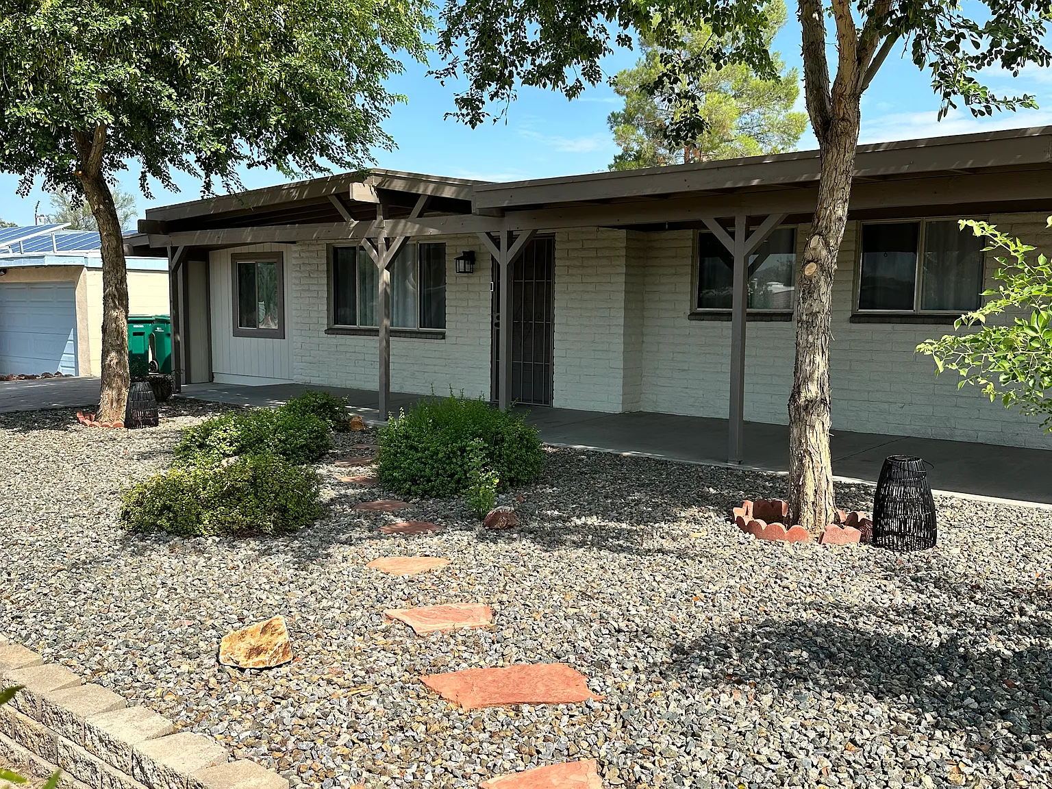 5 bed, 2100 sqft, $3,000 — Photo 3