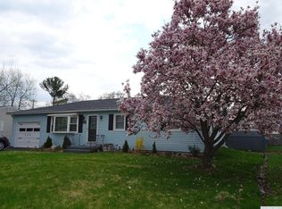 306 Maryanne Ave, Hudson, NY 12534