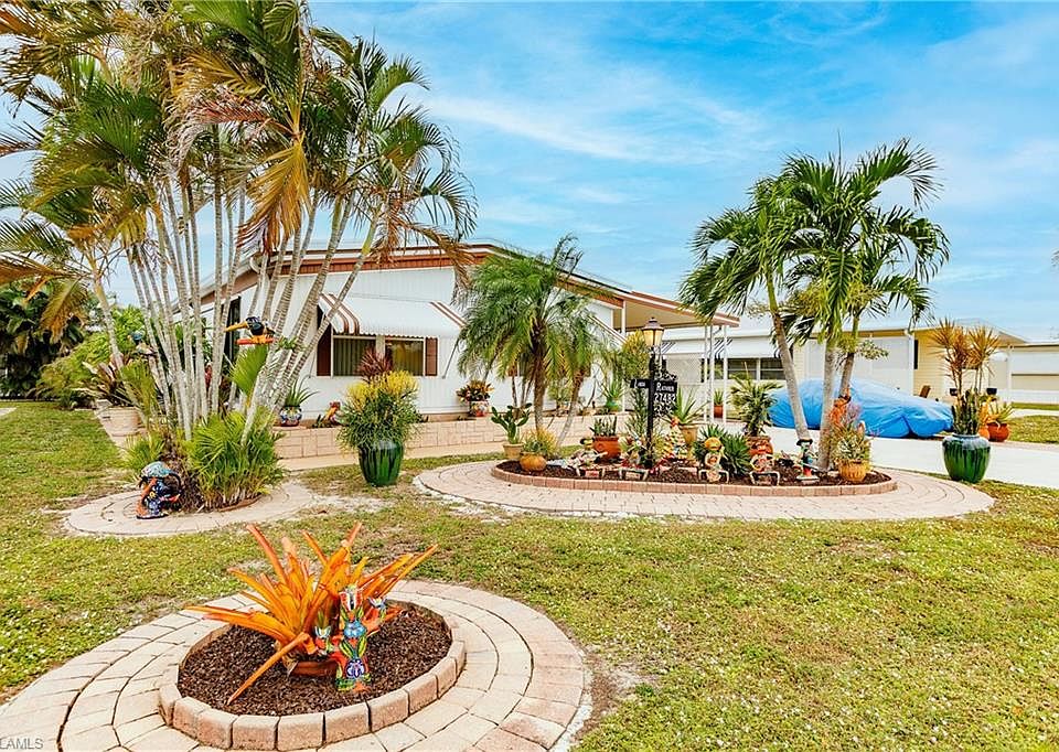 27482 Pauline Dr, Bonita Springs, FL 34135 MLS 224022967 Zillow