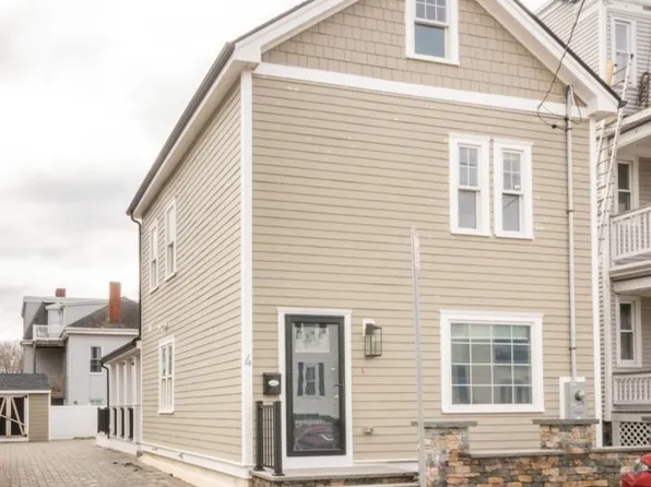 4 Chickatawbut St, Dorchester, MA 02122