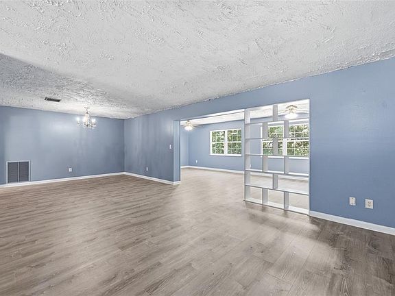5th image of 9350 NW 114th St
