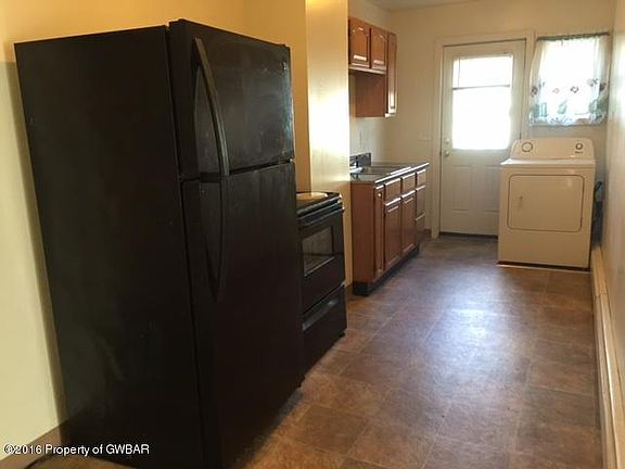 2nd image of 96 Wilson St