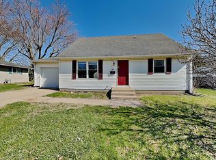 1207 Greenfield Dr, Greenfield, IN 46140