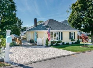 6 Roosevelt Ave, Hull, MA 02045