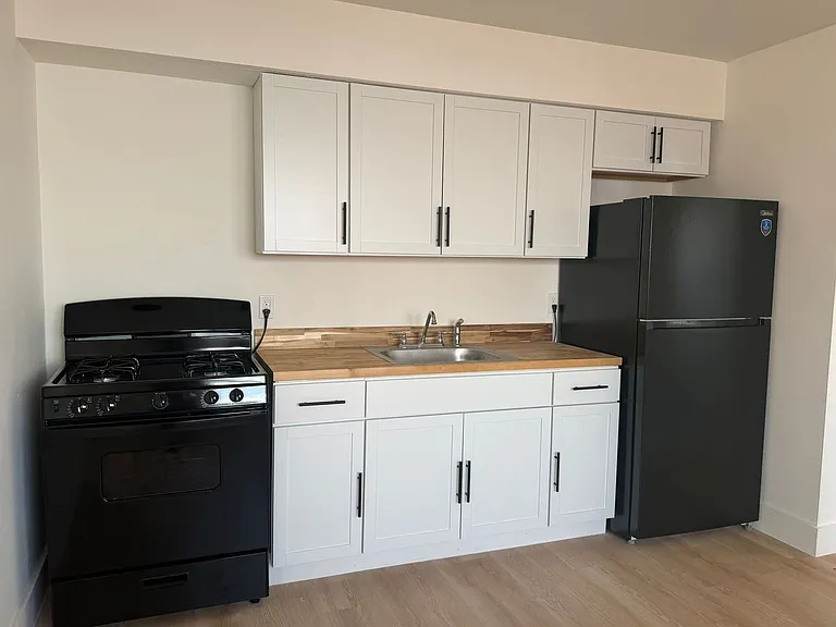 4406 S 2nd St — Photo 4