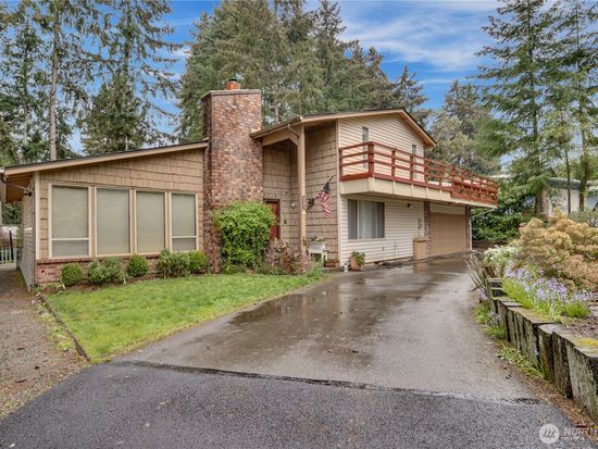 3910 82nd Avenue Ct W, University Place, WA 98466
