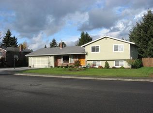 707 Vine St, Lynden, WA 98264