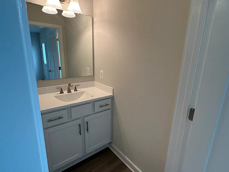 212 Huntwellwest Blvd — Photo 13