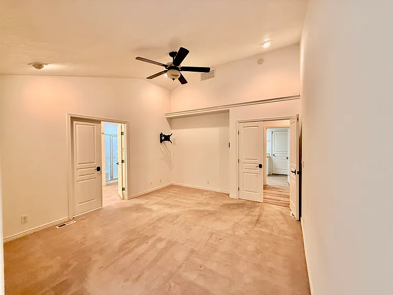 1774 N Sevenoaks Way — Photo 9