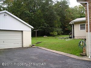 Garage/Driveway