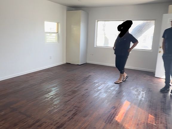 2nd image of 1325 K St #9