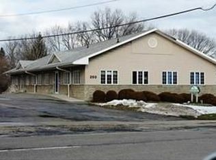 250 Empire Blvd, Irondequoit, NY 14609