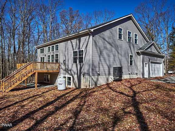 3rd image of 208 Soose Way