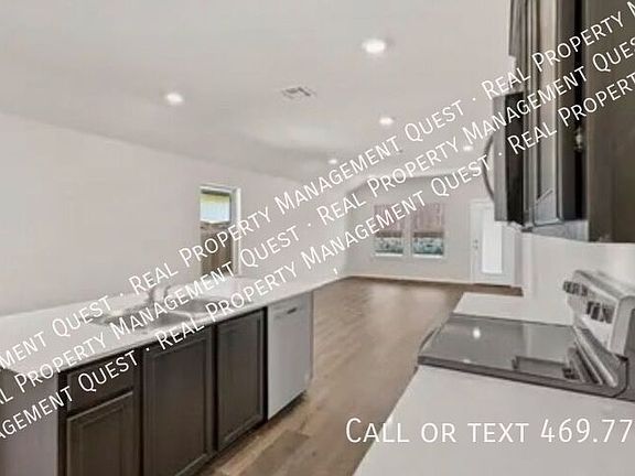 5th image of 403 Vitex Dr