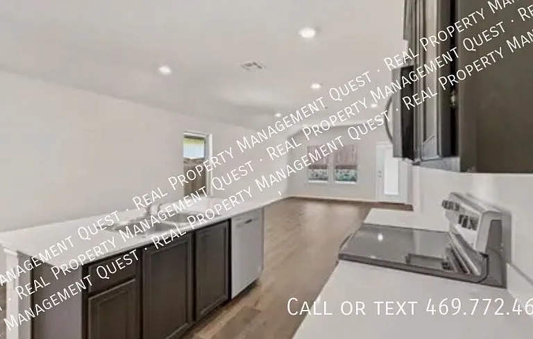 403 Vitex Dr — Photo 5