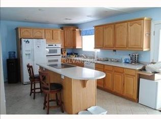 1631 Rocking Horse Dr, Henderson, NV 89002