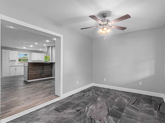 4th image of 4280 Byron Ave