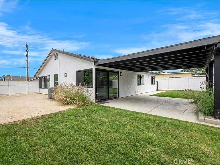 5402 Jefferson St — Photo 12