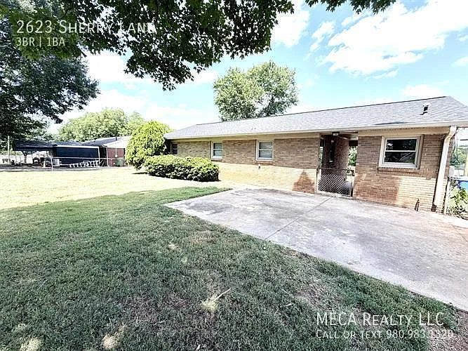 2623 Sherry Ln — Photo 4