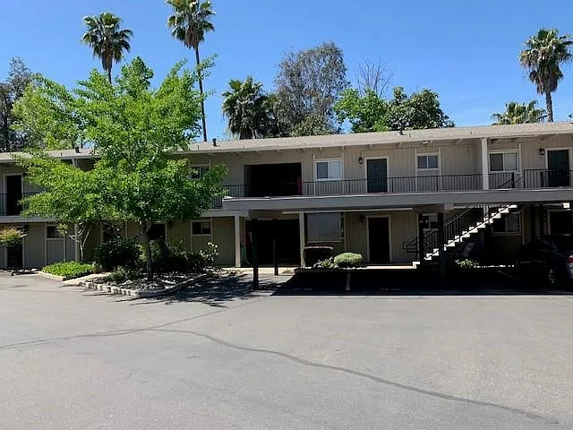 Park Marina Village Apartments — Photo 1