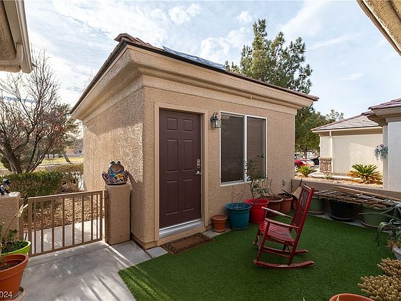 3rd image of 2208 Night Parrot Ave