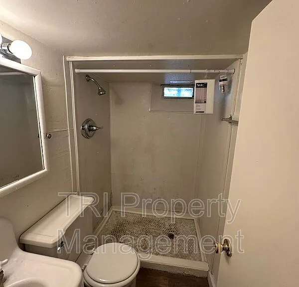 1825 12th Ave #1 — Photo 7