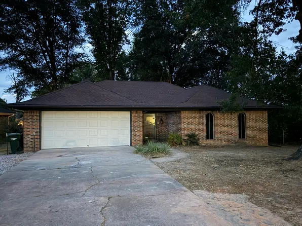 9204 Fresno St, Fort Smith, AR 72903