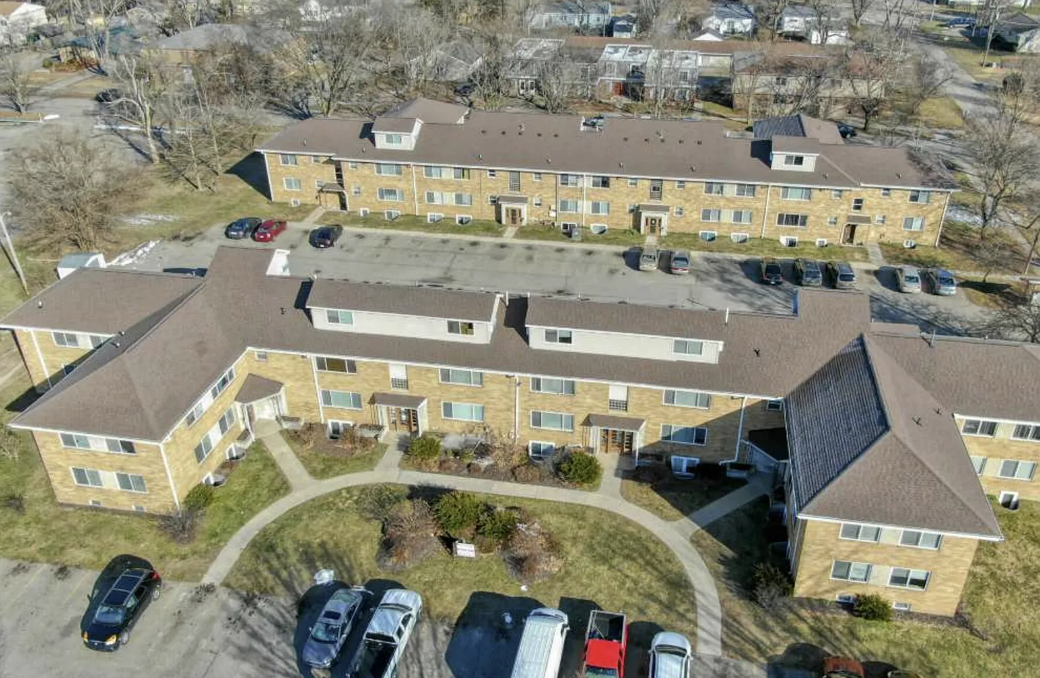 Twin Oaks Apartments — Photo 4
