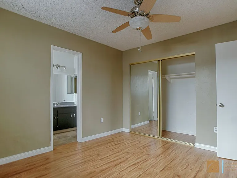 4140 Cleveland Ave — Photo 4