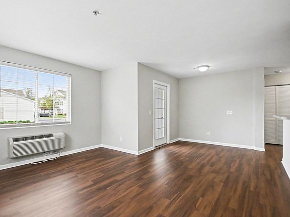 4th image of 144 Bertram Dr #E