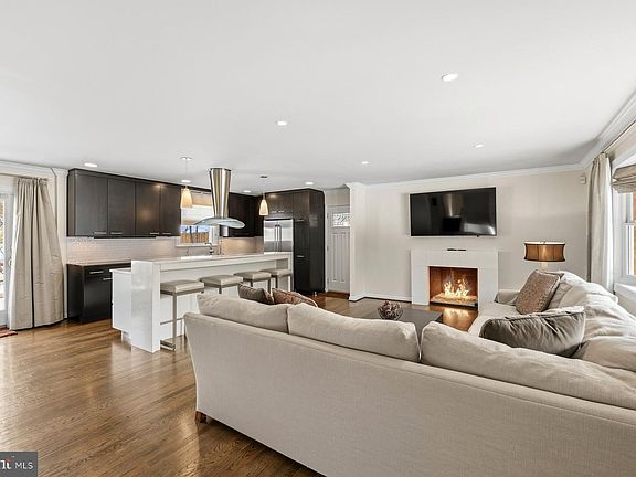 3rd image of 3 Shannon Ct