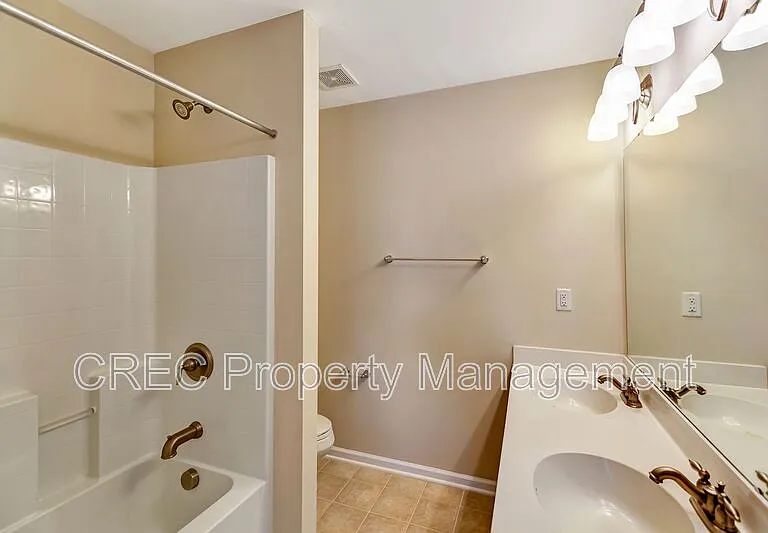 9161 Parlor Dr — Photo 10