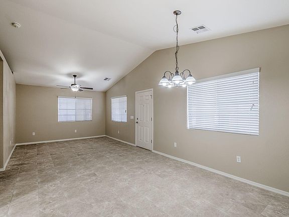 4th image of 1117 E Love St