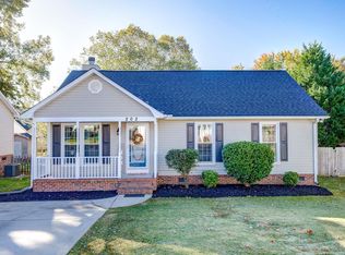 202 Autumnwood Way, Simpsonville, SC 29681