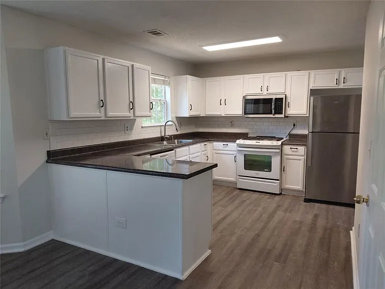 3635 Spring Mesa Dr — Photo 23