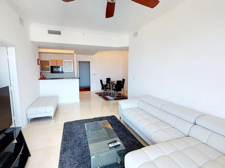 1551 N Flagler Dr #Penthouse L3-L3 — Photo 3