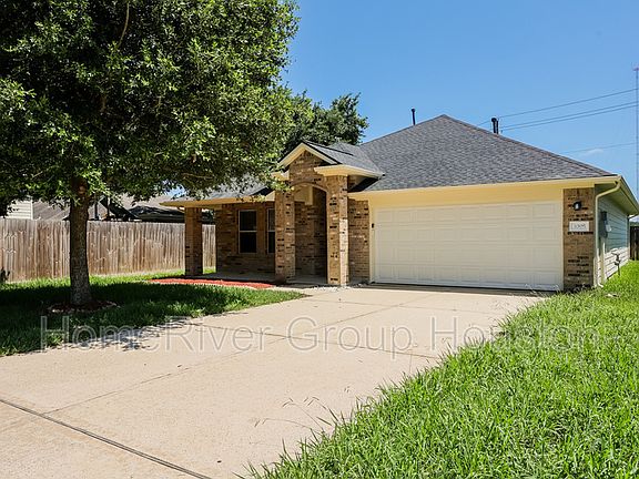 3rd image of 3005 Grovewick Ln