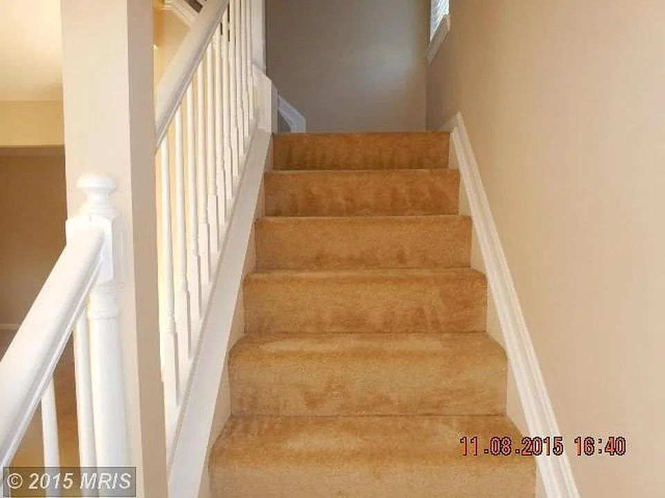 3 bed, 2.5 bath, 1812 sqft, $2,600 — Photo 4